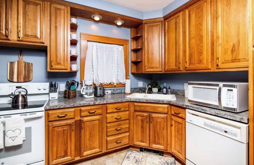 Lansing House | Cool, Calm & Cozy | 2 BR Home with plenty of charm