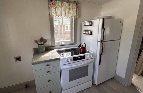 Carp Lake Cottage | Copper Water Cottage- Sun-Soaked Fun at Copper Water Cottage – Swim, Kayak & Relax by the Lake