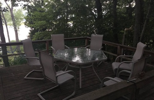 Free Soil House | Cottage on Gun Lake near Ludington and Manistee