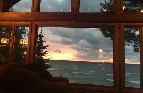 Harbor Springs Cottage | Cottage on the beach