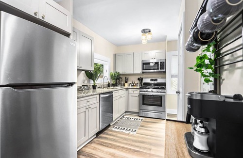 Washington Park House | Country Boho | Cozy 3BR Retreat Near Mercedes-Benz Stadium
