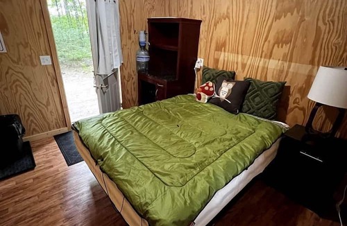 White Lake Cabin | Couples Cabin Close to Wolf River for a Peaceful Escape near White Lake, Wisconsin