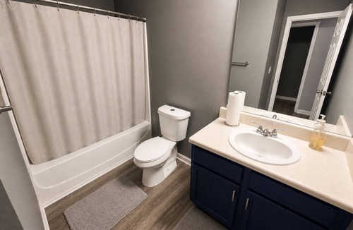 Union City House | Cozy 1-bedroom house in charming Union City near airport