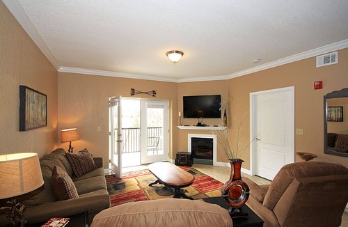 Pigeon Forge Condo | Cozy 2 Bedroom 2 Bathroom Condo In Heart Of Pigeon Forge