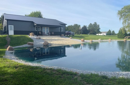 Upper Sandusky House | Cozy 2-bedroom barn in welcoming Upper Sandusky with AC