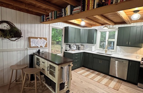 Harbor Springs Cottage | Cozy beachfront cottage in Harbor Springs/Good Hart/M-119/Tunnel of Trees.