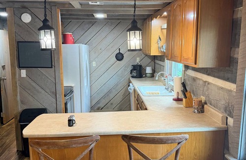 Tazewell Cabin | Cozy Cabin, Firepit, Lake Nearby