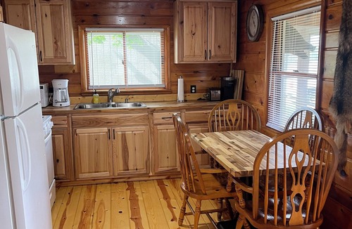 Rapid River Cabin | Cozy Cabin with beautiful view of Lake Michigan. Pet Friendly