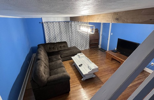 Mears House | Cozy cottage in downtown Mears, MI that sleeps 6 people and has a large lot!