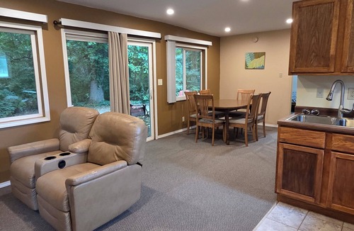 Fulton Cottage | Cozy cottage tucked beside the peaceful St. Joseph river