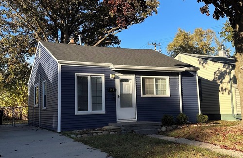 Madison Heights House | Cozy Home in Madison Heights