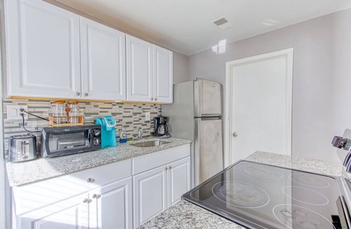 Taylor House | Cozy home minutes from DTW Airport