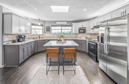 Pensacola House | Cozy Home on a Pond - 8 Miles to the Beach!