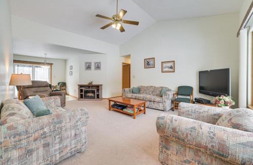 Mancelona House | Cozy Mancelona Home: Ski, Golf & Snowmobile!