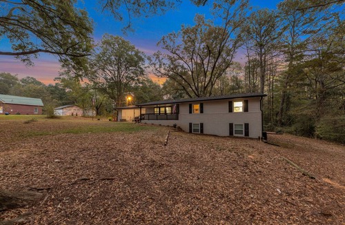 Temple House | Cozy Oak Haven: Your Dream Retreat!