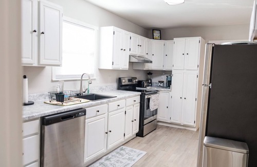 Southeast Pensacola House | Cozy Pensacola Retreat "The Gwendolyn" - Minutes to Downtown & Beach