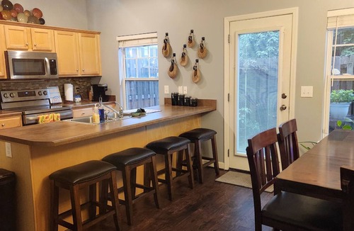 Hurwood Heights House | Cozy Southern Retreat Walkable to Geodis Park + Close to Downtown + Free Parking