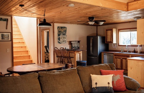 Felch Cabin | Craftsman Cottage: Your Perfect Summer Cottage — Swim, Paddle & Relax