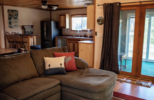 Felch Cabin | Craftsman Cottage: Your Perfect Summer Cottage — Swim, Paddle & Relax