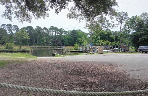 Foley House | Creek front spot on Naultie Creek @ Magnolia Springs Marina. Pet friendly.