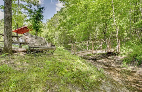 Rogersville Apartment | Creekside Couple's Glamping Retreat in Rogersville