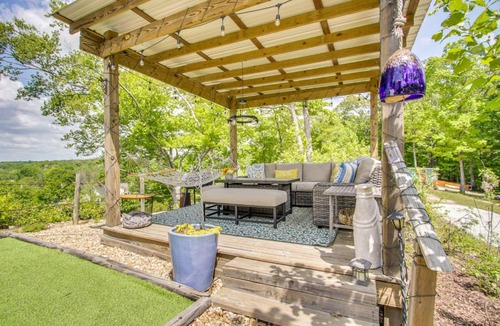 Rogersville Apartment | Creekside Glamping Dome in Rogersville w/Patio