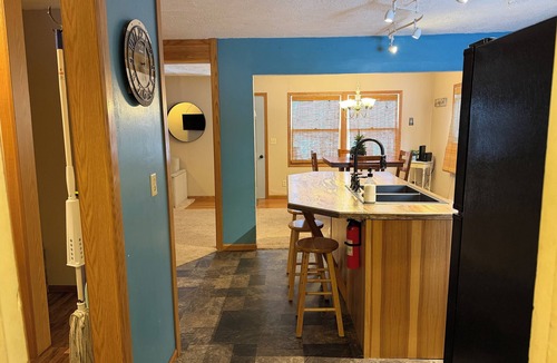 Munising Cabin | Crossover Cabin is ready for your outdoor adventure! Perfect for snowmobilers!