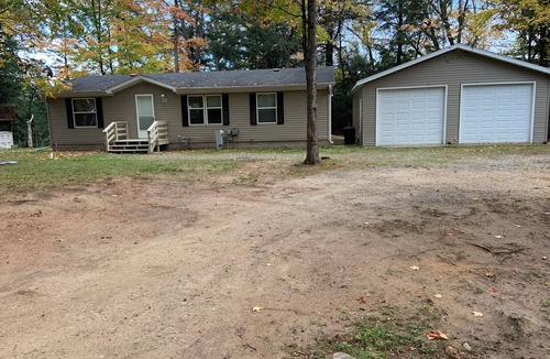 Three Lakes House | Deer Haven - A charming 3-bedroom house on the chain in Beautiful 3-Lakes