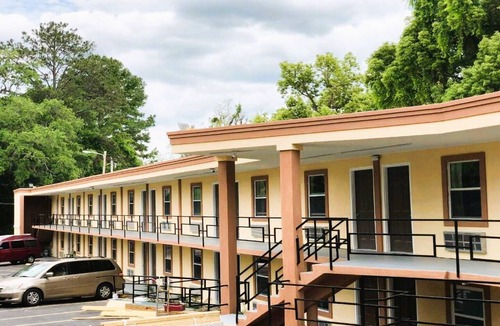 Governor's Walk Apartment | Deluxe King Bed Non smoking