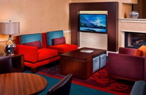Homewood Hotel | Deluxe Suite with Pool Access | 1 King Bed | Near Vulcan Park Museum