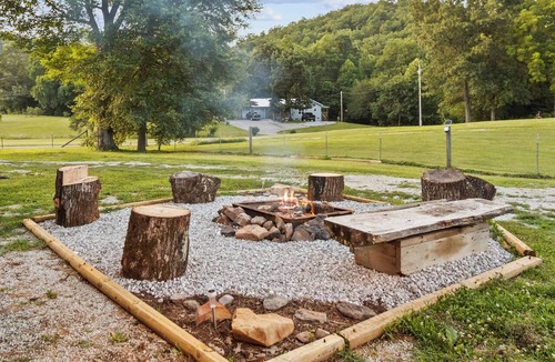 Winona Cottage | Direct Access to Brimstone Trails & River. Hot Tubs. Fire Pits. Pets