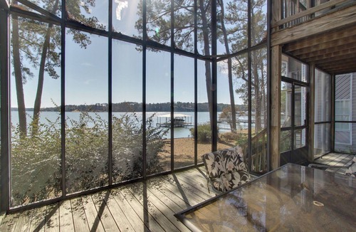 Abbeville House | Dock & Ramp Access: Water-View Gem on Lake Eufaula