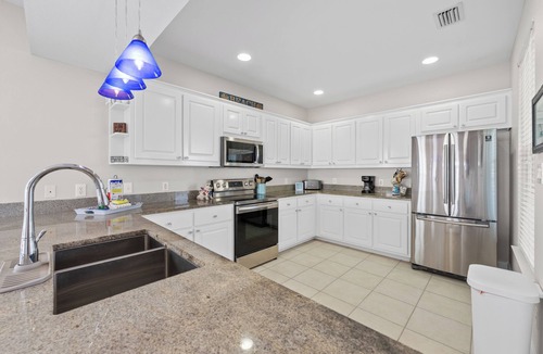 Morgantown House | Dog Friendly Beach House 200ft from the Beach