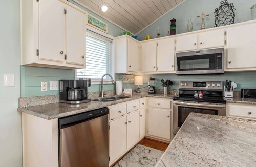 Dauphin Island House | Dog-friendly seaside home with WiFi, deck, amazing views, minutes from beach