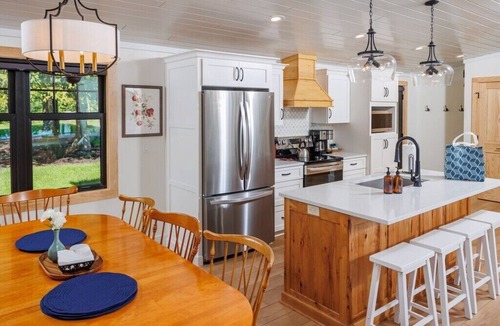 Baileys Harbor House | Door County Kangaroo Lake Cottage: Family Fun, Kayaks, Game Room & Firepit