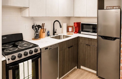 Midtown Apartment | Downtown Detroit Wlk - LittleC Arena Ford Field, Comerica Park, DMC, Wayne State