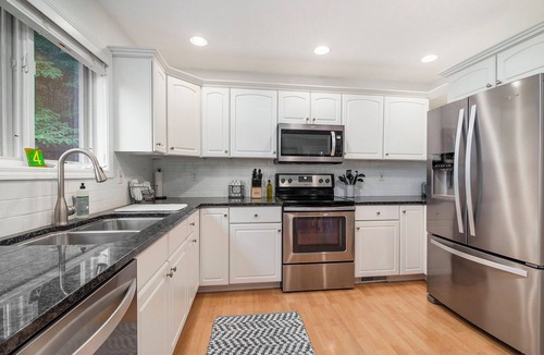 Harbor Springs Condo | Downtown Harbor Springs. 10 minutes to the Highlands and Nubs!