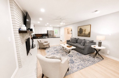Prattville House | Downtown Prattville Home, near RTJ, 17 Springs, and Montgomery Whitewater!