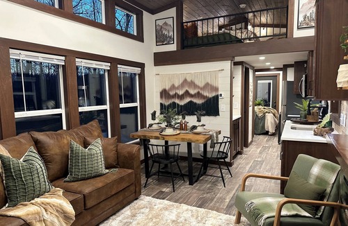 Monteagle Cabin | Eagle’s Escape to Sunset Bluff - With OHV Trailer Parking Space