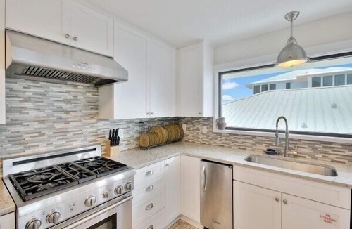 Grayton Beach House | Eagles Nest Grayton Beach 6bed, 6.5bath pool,dock,playroom, close to Beach
