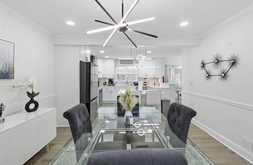 Grayson House | Elegant 4BR Home in Grayson-Cozy, Modern & Relaxing Stay.