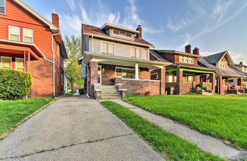 New Center Detroit House | Elegant Detroit Home w/Yard ~ 5 Mi to Dtwn!