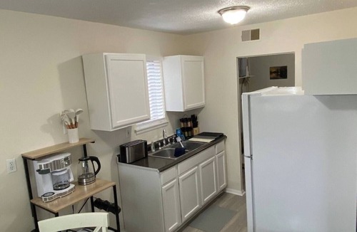 Pontiac House | ✨ Elevated Furnished 3-Bedroom Home Near Auburn Hills ✨