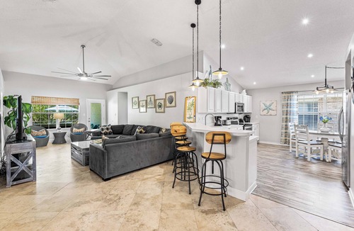 Miramar Beach House | EMERALD HAVEN, Walk to Deeded Beach, Hot Tub, Bunkroom, Sleeps 12!
