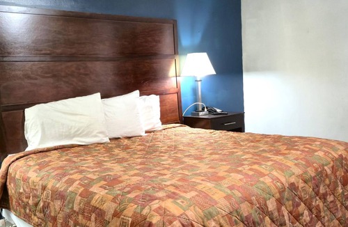 Cleveland Hotel | Enjoy a Peaceful Stay Perfectly Suited for Road Trips & Quick Weekend Escapes