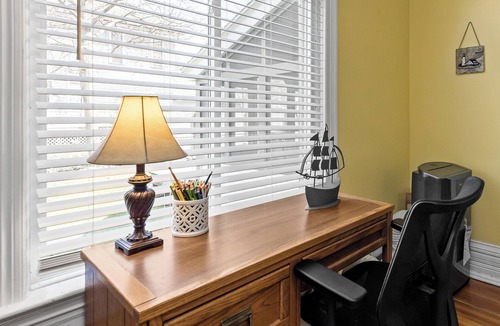 Ludington House | Enjoy the spacious 5-bedroom House in charming Ludington, MI.
