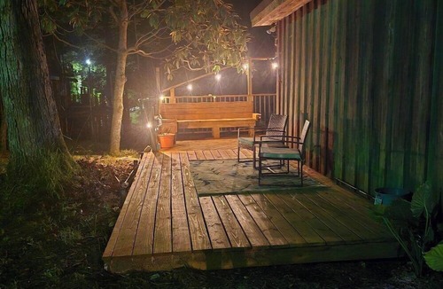 Sardis Cabin | Enjoy this Relaxing, peaceful Cabin by the woods just 2 miles from sardis lake!