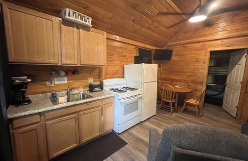 Lac La Belle Cabin | Enjoyable 2-bedroom cabin in gorgeous Lac La Belle for a relaxing stay
