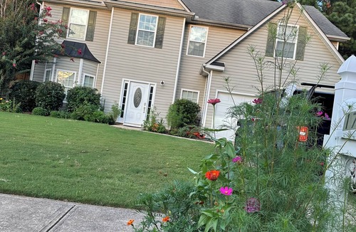 Dallas House | Enjoyable 4-bedroom house in Dallas. Great place for the family & friends