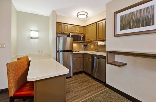 Kalamazoo Condo | Equipped King Suite | Free Daily Breakfast + Indoor Pool